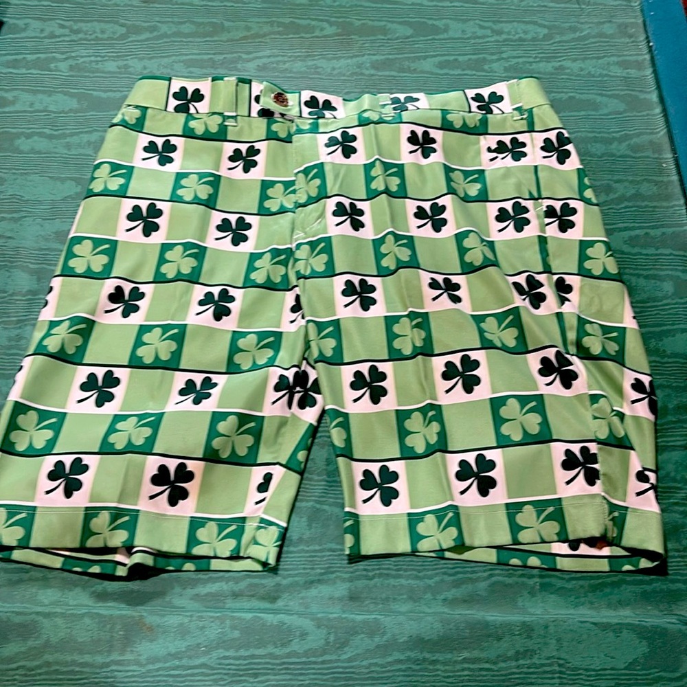 Men’s Loudmouth shamrock golf shorts